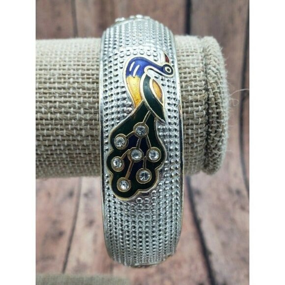Unique Vintage Silver Tone Bangle Bracelet Beautiful Enamel Peacocks - Picture 3 of 6